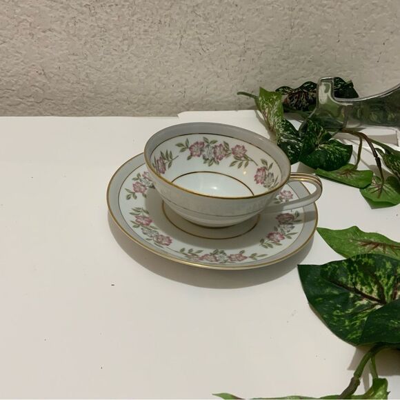 Noritake 5433  Cup & Saucer Dark Pink and Gray Floral VTG Japan G5 - Picture 2 of 6